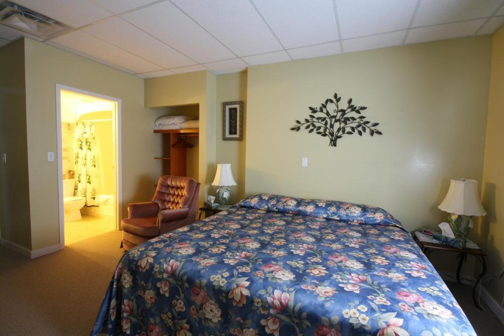 Villa Maria Country Inn Acheson Екстер'єр фото