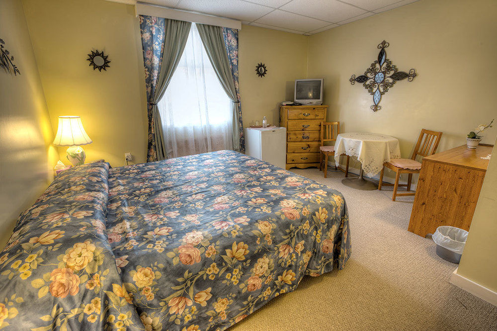 Villa Maria Country Inn Acheson Екстер'єр фото