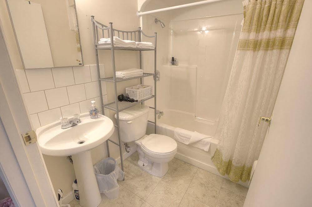 Villa Maria Country Inn Acheson Екстер'єр фото